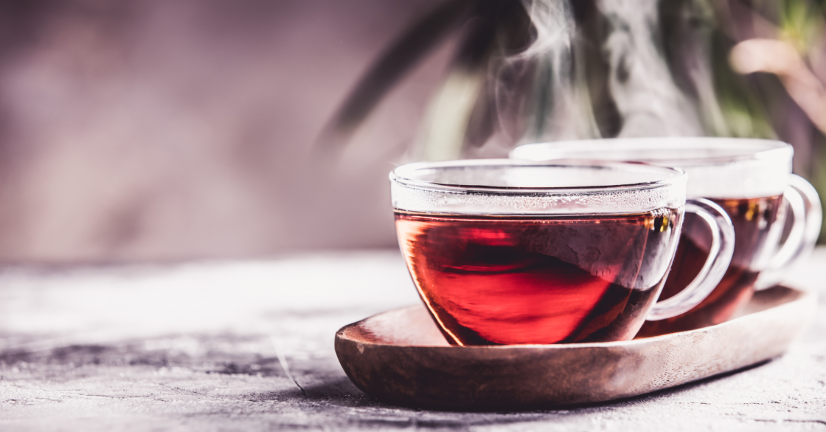 9 Bebidas que Baixam o Açúcar Naturalmente. Descubra 9 bebidas que baixam o açúcar naturalmente e podem ajudar no controle da diabetes. De chás a sucos, explore alternativas saudáveis que complementam seu plano alimentar.
