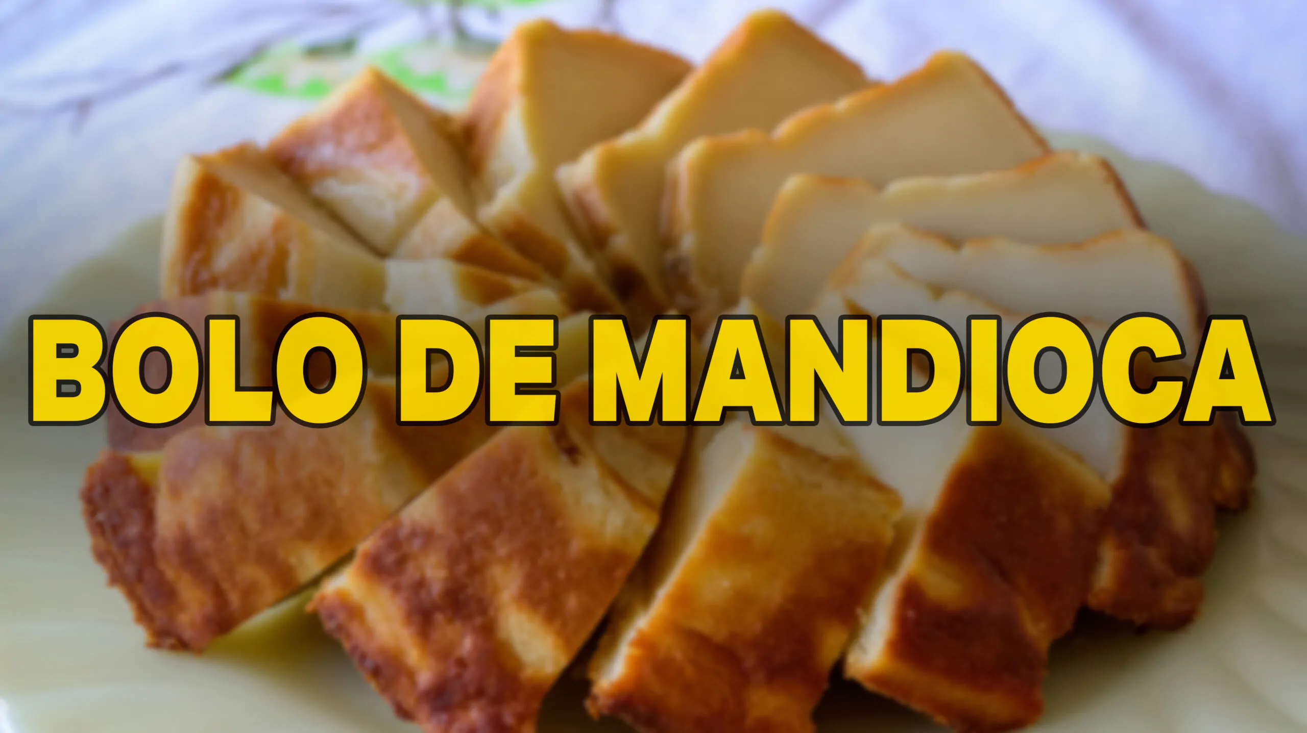 Quem tem diabetes pode comer Bolo de Mandioca? Este artigo discute se os diabéticos podem comer bolo de mandioca. A mandioca, apesar de ter um alto índice glicêmico, pode ser consumida por diabéticos com moderação. A chave para a inclusão do bolo de mandioca na dieta de um diabético está no preparo, substituindo o açúcar refinado por alternativas mais saudáveis e a farinha de trigo por uma mistura de farinhas low carb.