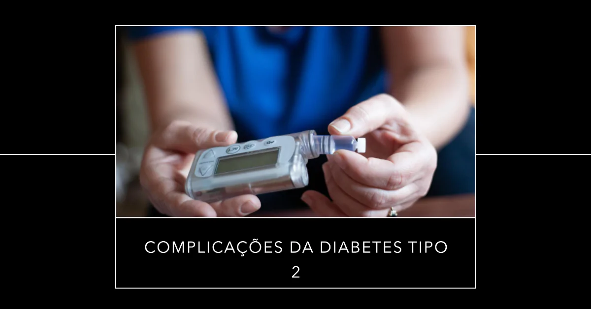 Complicações da diabetes tipo 2. Este artigo aborda as complicações a curto e longo prazo da diabetes tipo 2, incluindo doenças cardíacas, derrames, neuropatia diabética, retinopatia diabética e doença renal. Além disso, ele fornece informações sobre como a gestão adequada da diabetes, incluindo uma dieta equilibrada e exercícios regulares, pode prevenir essas complicações. Recomendações específicas de dieta são discutidas, bem como a importância de exames de rotina e check-ups médicos.