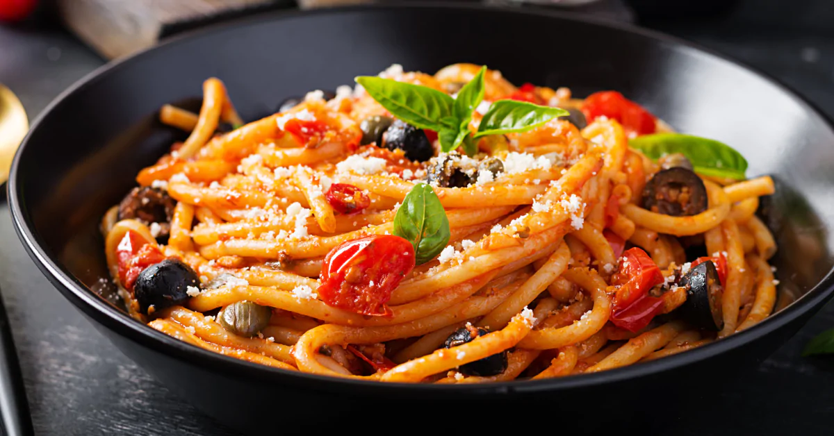 diabético pode comer macarrão? Diabéticos podem comer macarrão, mas é importante fazer escolhas inteligentes. Optar por versões integrais ou de vegetais e controlar as porções são estratégias eficazes para manter a glicose sob controle. Este artigo explora opções de macarrão saudáveis, dicas de preparo e a importância do monitoramento da glicose para diabéticos.